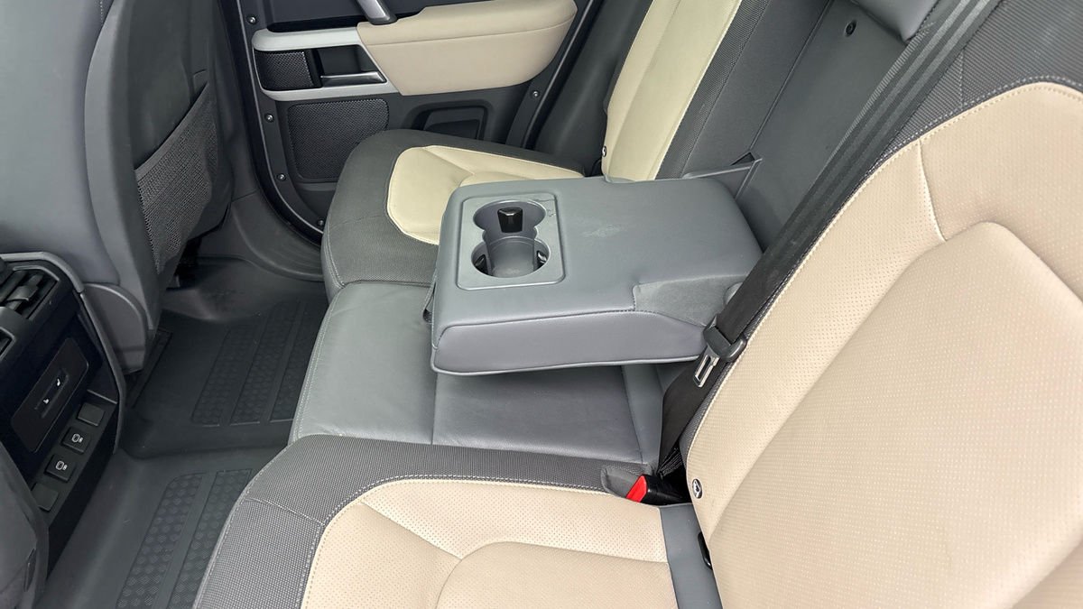 Used Land Rover Defender 110 2022 for sale - 76924147: Photo 9