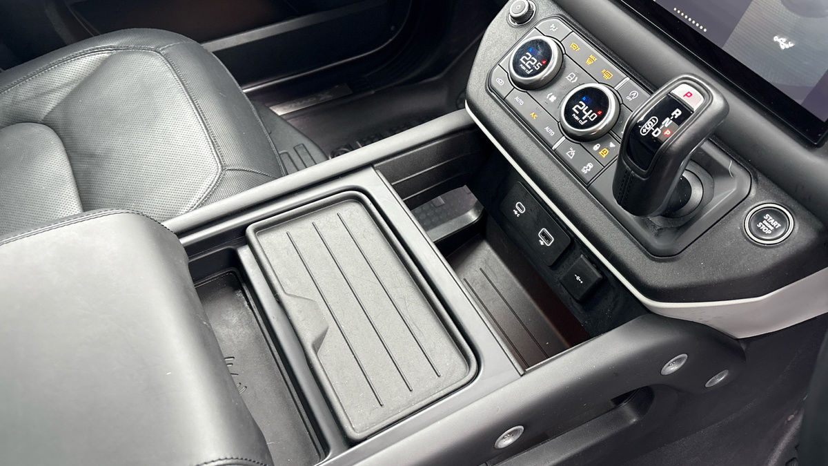 Used Land Rover Defender 110 2023 for sale - 77595025: Photo 18