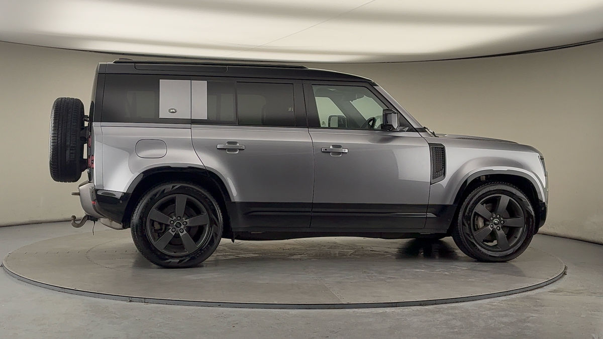 Used Land Rover Defender 110 2023 for sale - 77595025: Photo 38