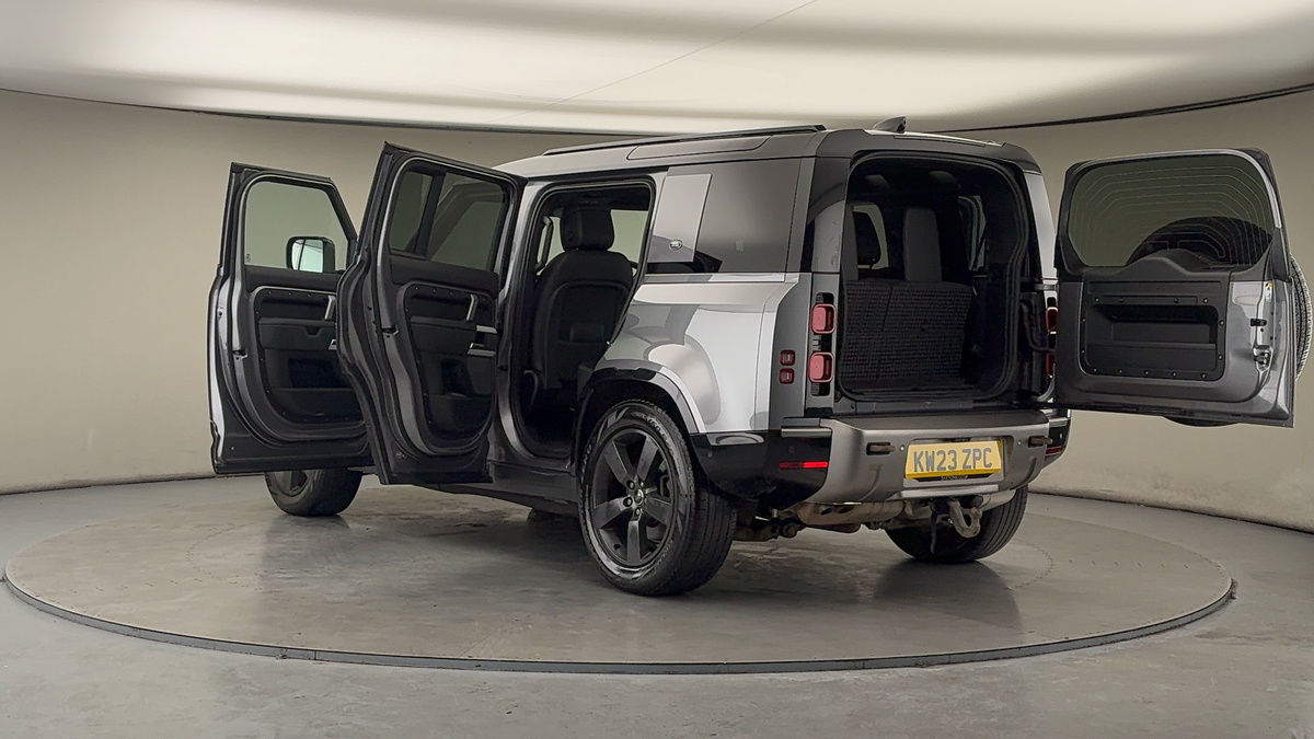 Used Land Rover Defender 110 2023 for sale - 77595025: Photo 44