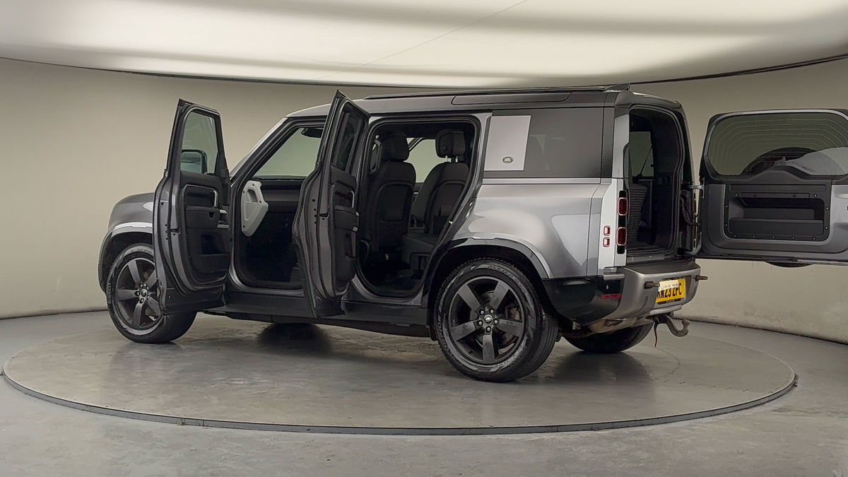 Used Land Rover Defender 110 2023 for sale - 77595025: Photo 46