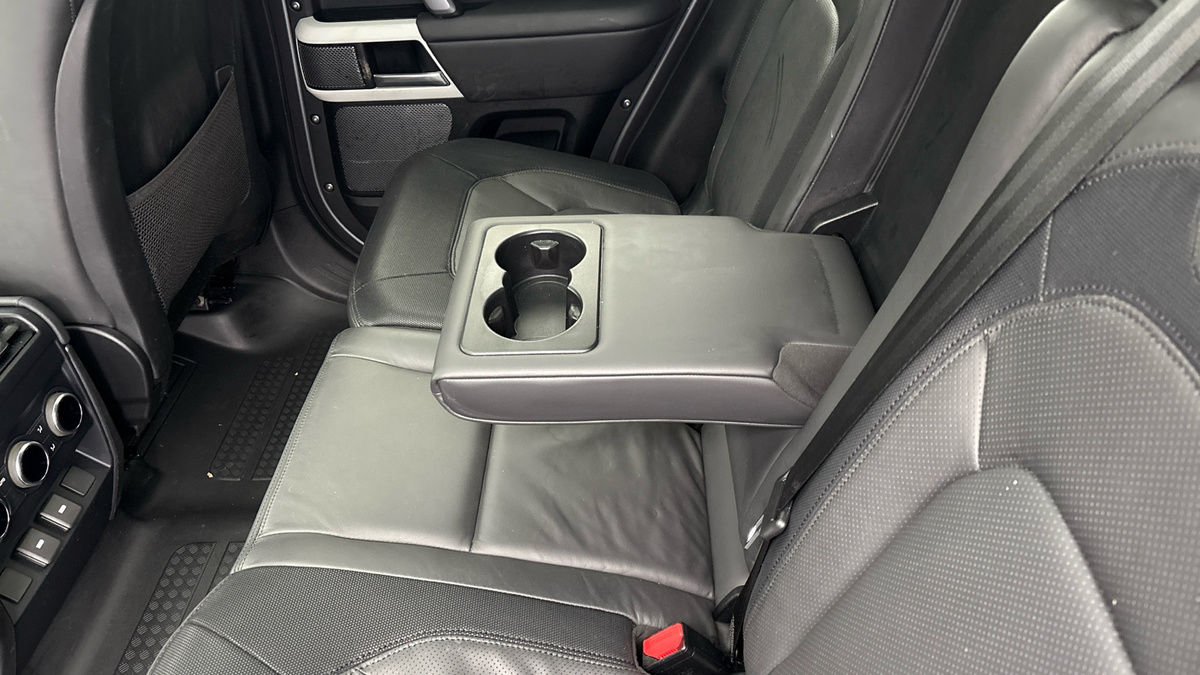 Used Land Rover Defender 110 2023 for sale - 77595025: Photo 9