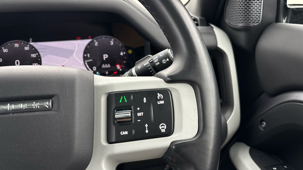 Used Land Rover Defender 90 2023 for sale - 76418109: Photo 14