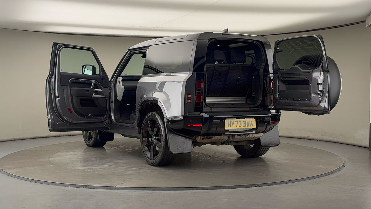 Used Land Rover Defender 90 2023 for sale - 76418109: Photo 23