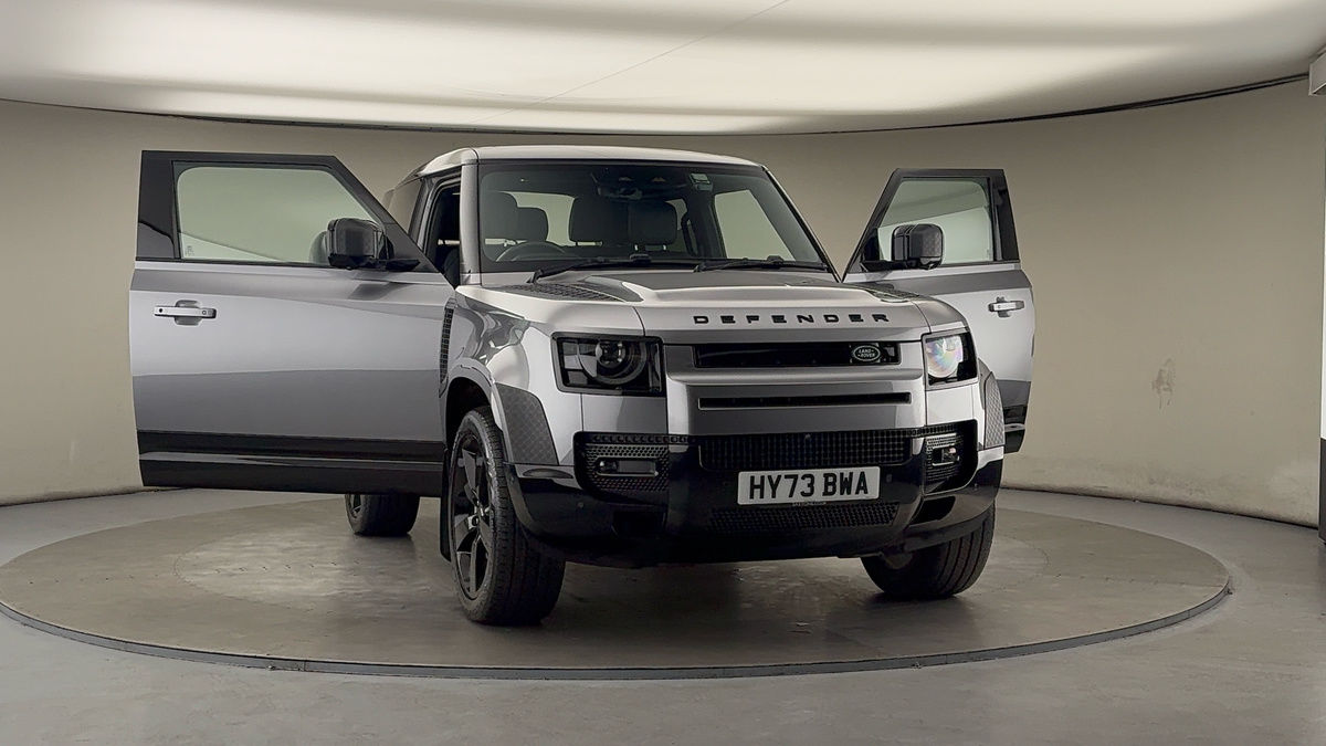 Used Land Rover Defender 90 2023 for sale - 76418109: Photo 52