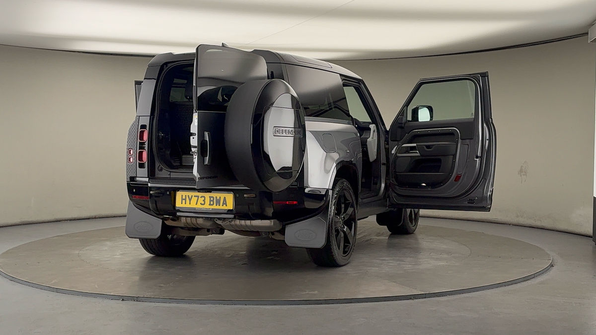 Used Land Rover Defender 90 2023 for sale - 76418109: Photo 59