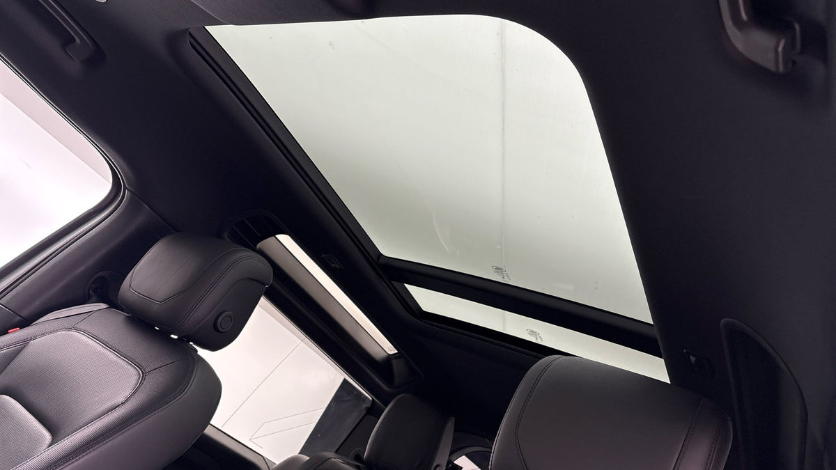 Used Land Rover Defender 90 2023 for sale - 76418109: Photo 6