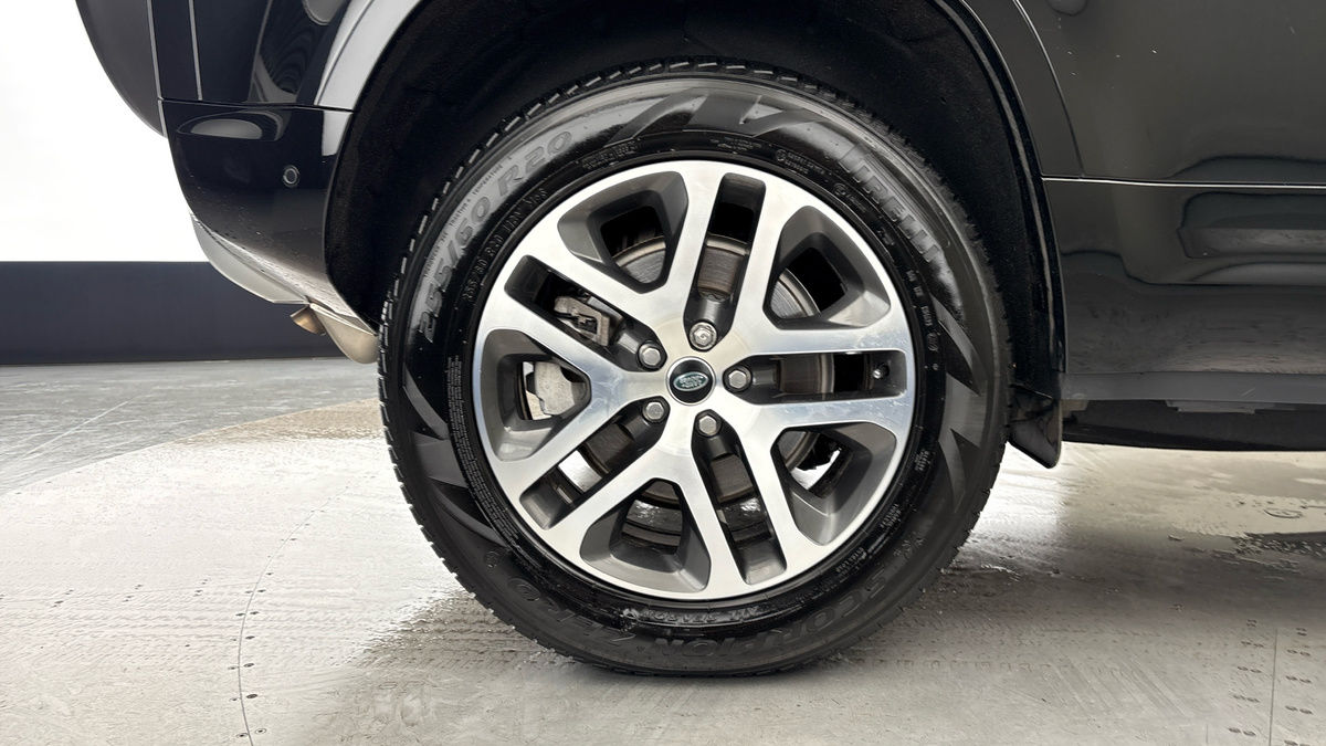 Used Land Rover Defender 110 2024 for sale - 77189045: Photo 10