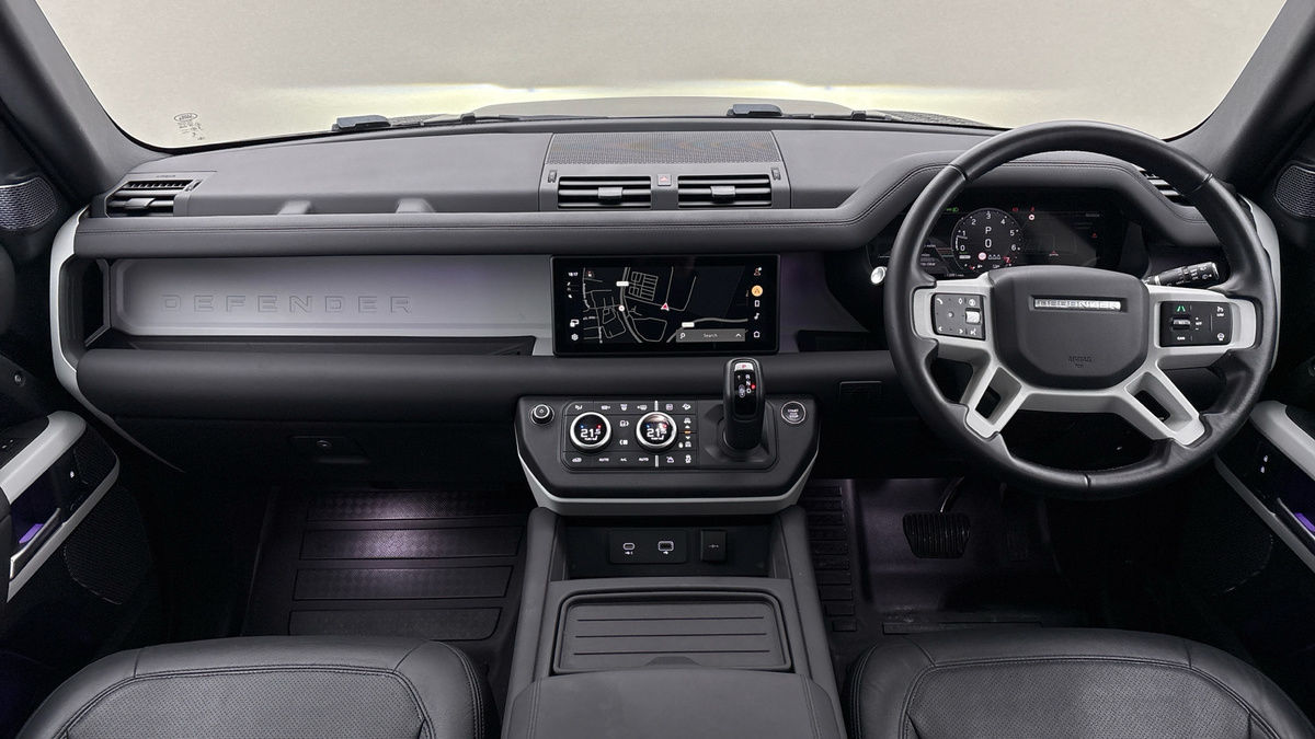 Used Land Rover Defender 110 2024 for sale - 77189045: Photo 12