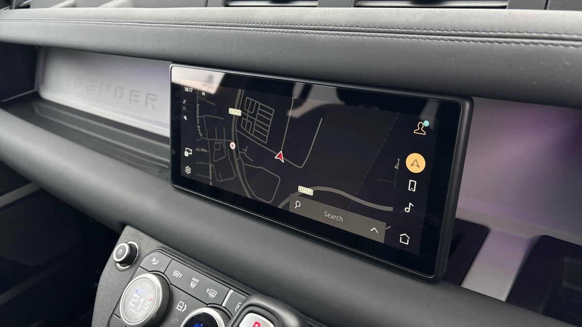 Used Land Rover Defender 110 2024 for sale - 77189045: Photo 17