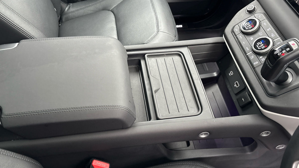 Used Land Rover Defender 110 2024 for sale - 77189045: Photo 18