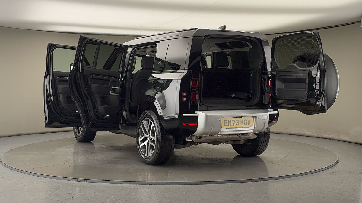 Used Land Rover Defender 110 2024 for sale - 77189045: Photo 23