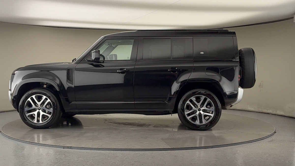 Used Land Rover Defender 110 2024 for sale - 77189045: Photo 28