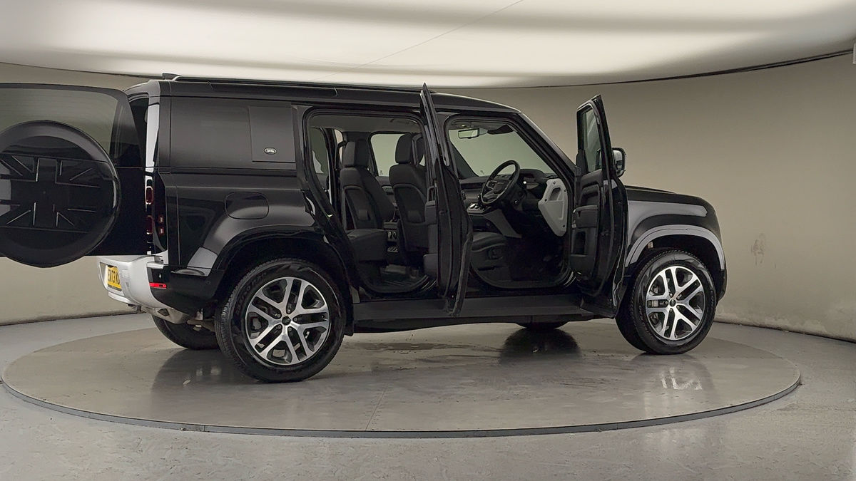 Used Land Rover Defender 110 2024 for sale - 77189045: Photo 58