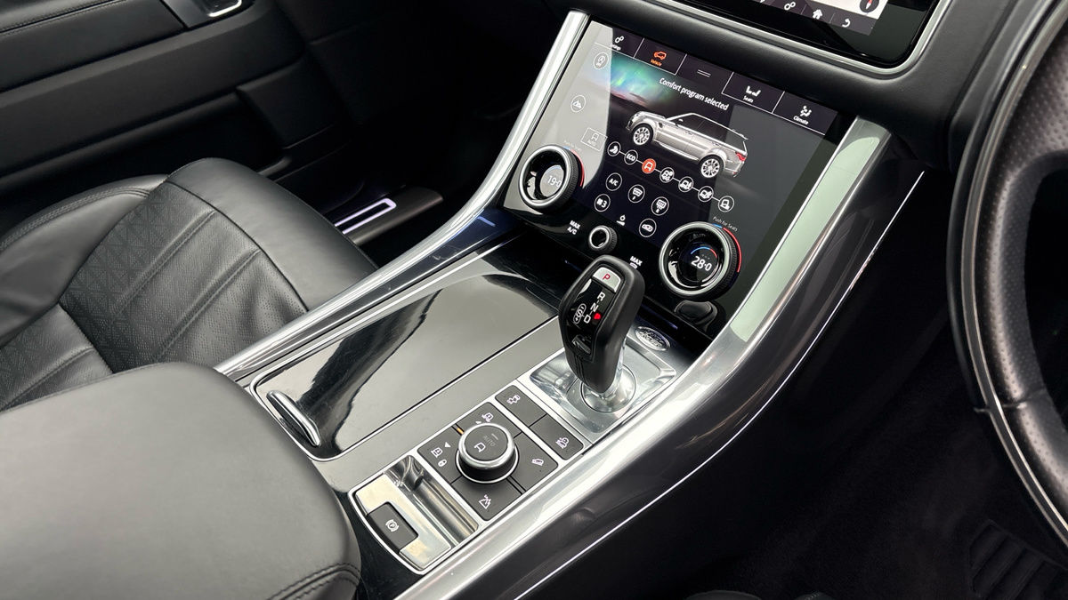 Used Land Rover Range Rover Sport 2020 for sale - 76547569: Photo 18