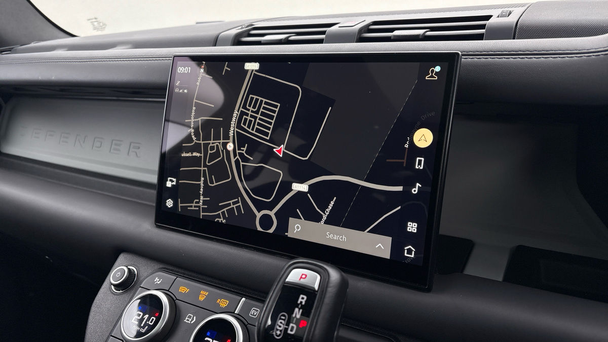 Used Land Rover Defender 2022 for sale - 77584249: Photo 17