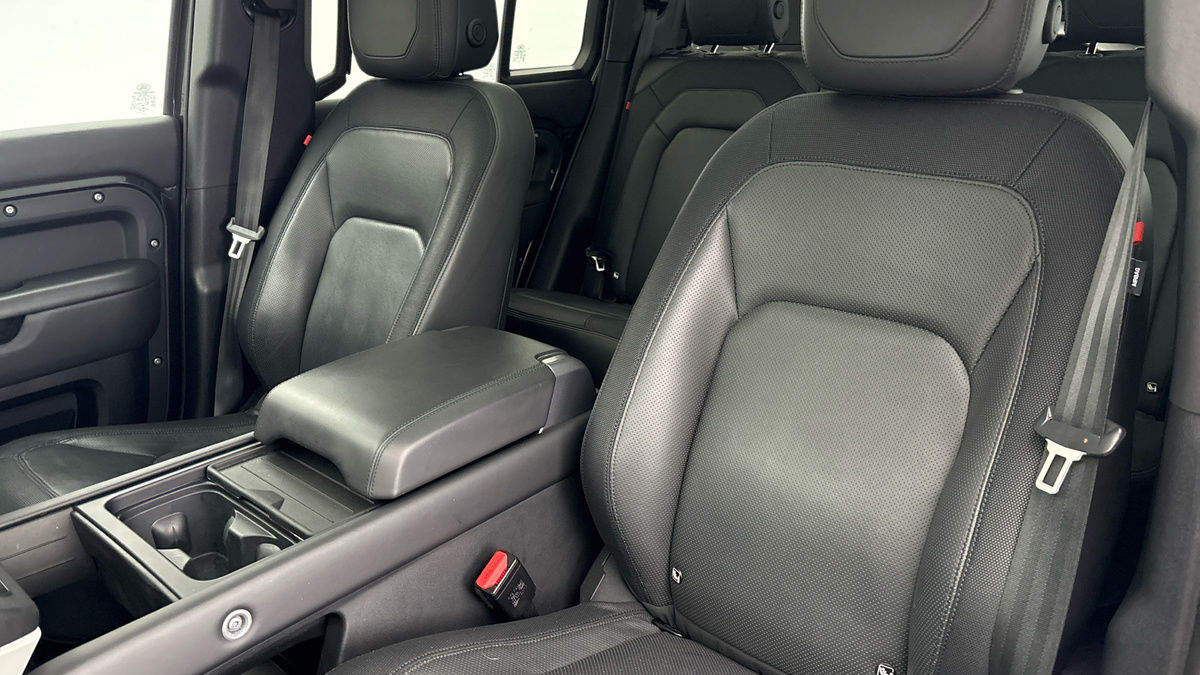 Used Land Rover Defender 2022 for sale - 77584249: Photo 7