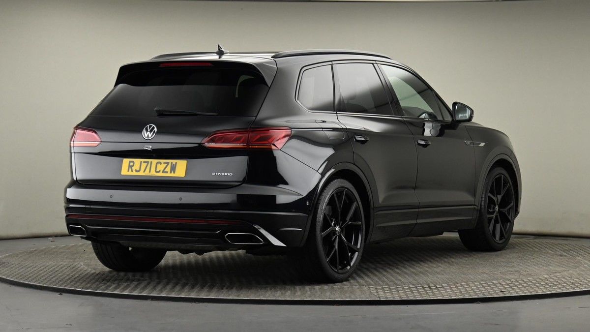 Used Volkswagen Touareg 2021 for sale - 75897749: Photo 26