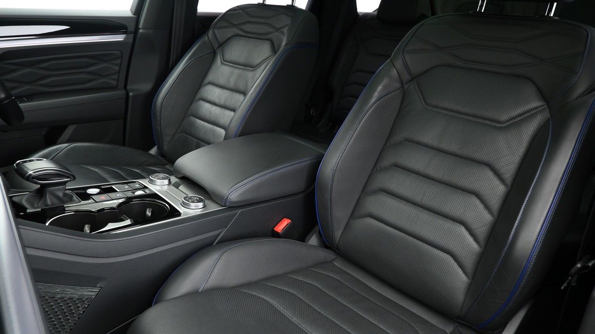 Used Volkswagen Touareg 2021 for sale - 75897749: Photo 4