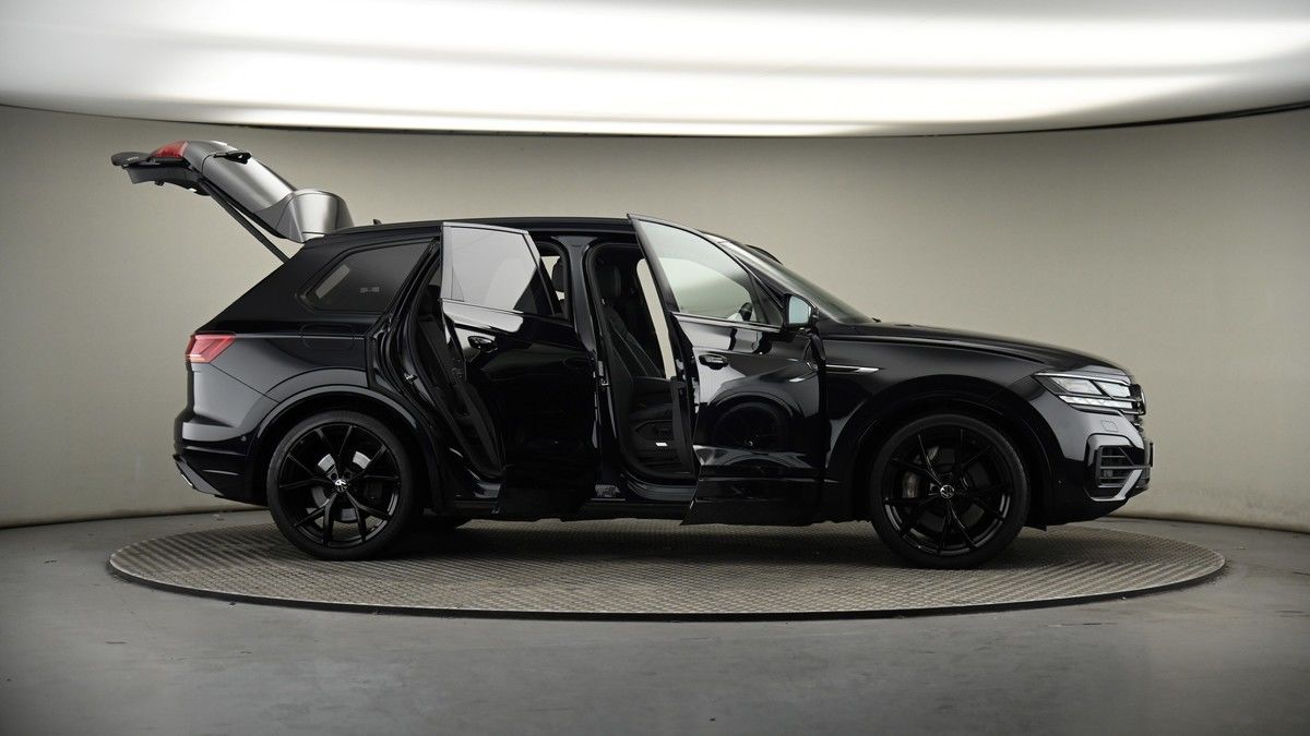 Used Volkswagen Touareg 2021 for sale - 75897749: Photo 59