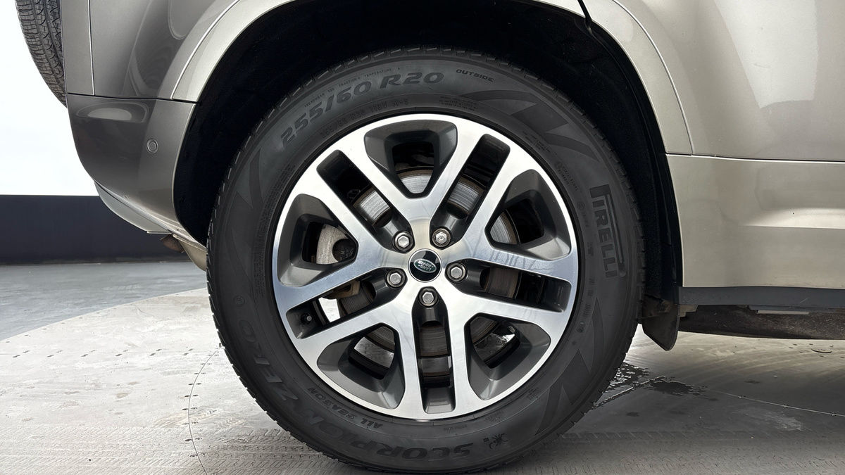 Used Land Rover Defender 2021 for sale - 78213267: Photo 10