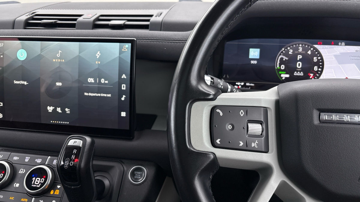 Used Land Rover Defender 2021 for sale - 78213267: Photo 13