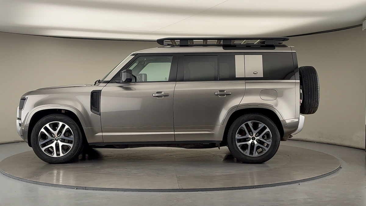 Used Land Rover Defender 2021 for sale - 78213267: Photo 15