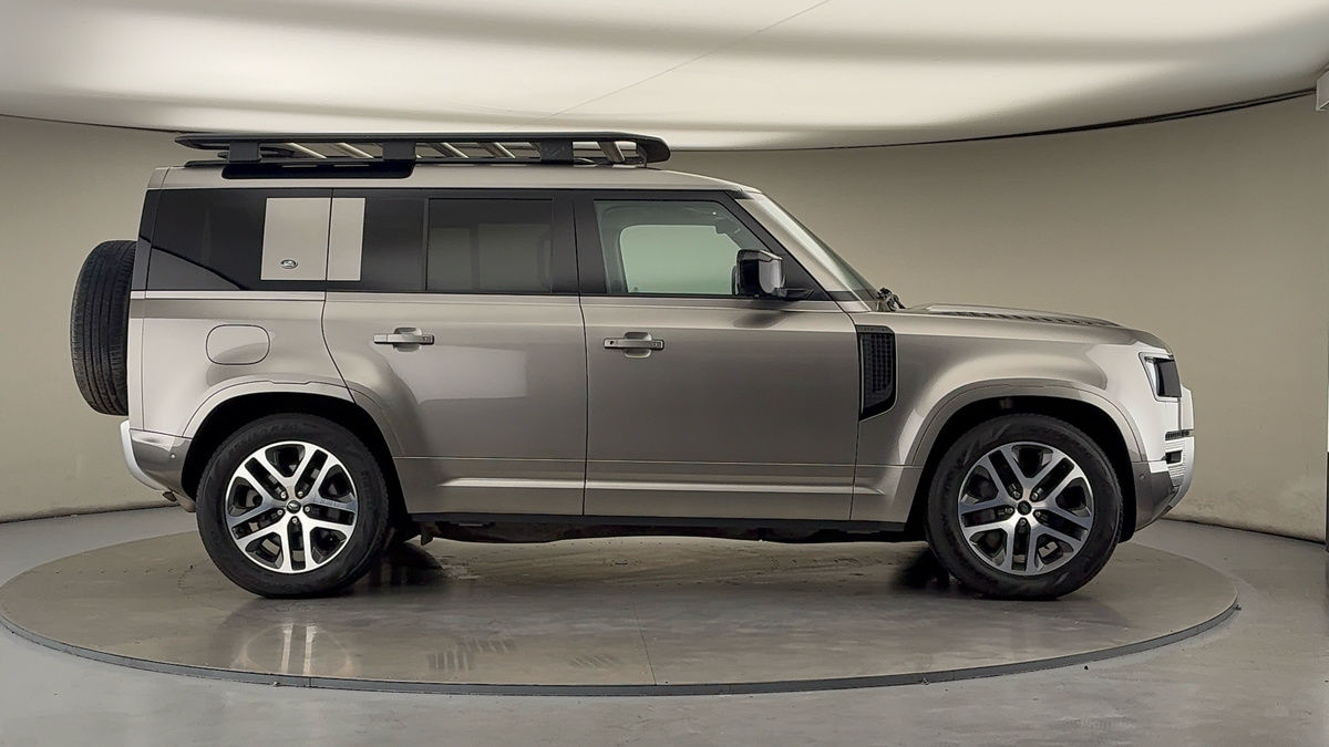 Used Land Rover Defender 2021 for sale - 78213267: Photo 16