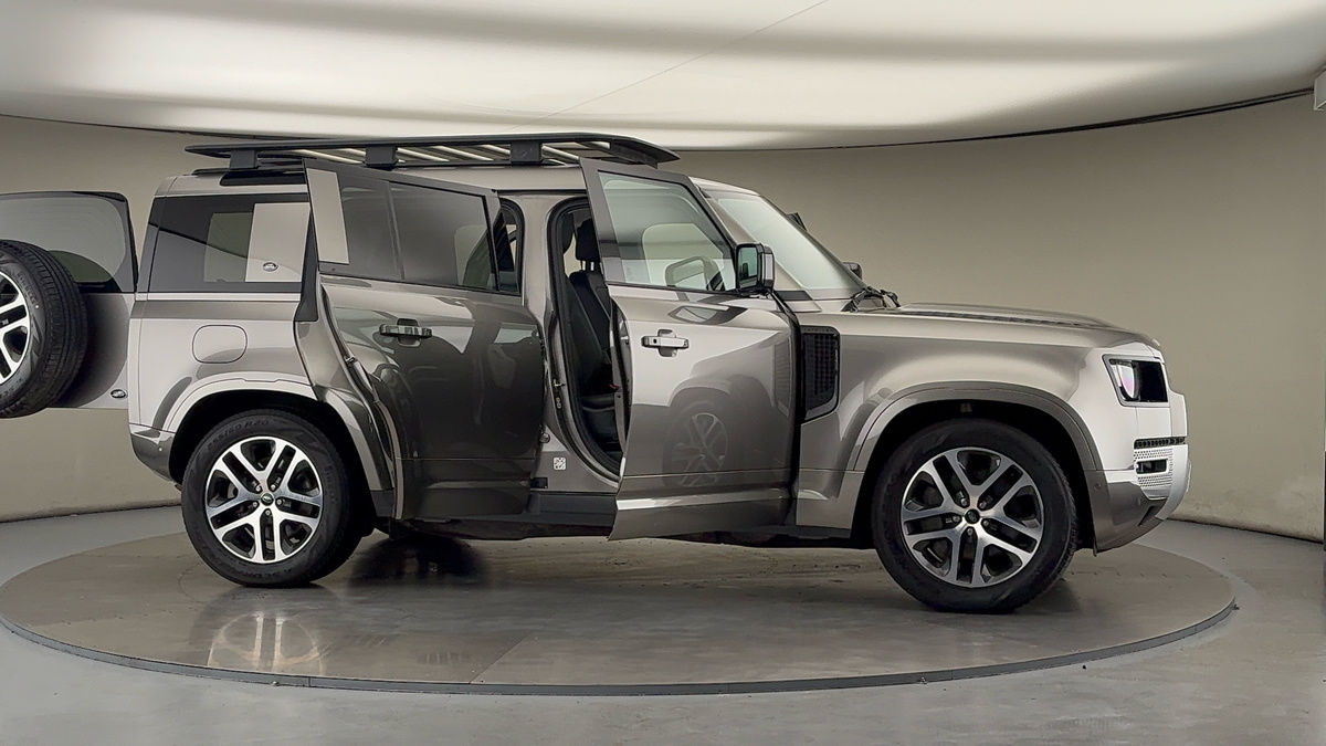 Used Land Rover Defender 2021 for sale - 78213267: Photo 55