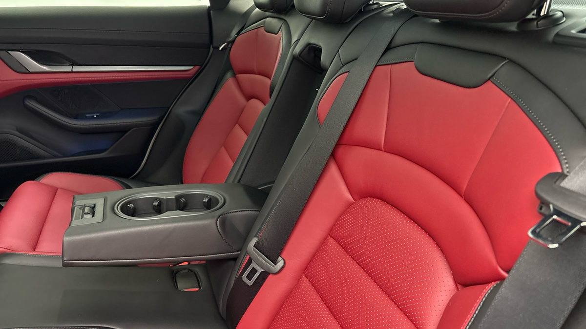 Used Porsche Taycan 2024 for sale - 77452761: Photo 10