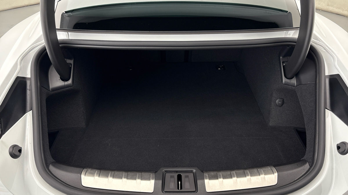 Used Porsche Taycan 2024 for sale - 77452761: Photo 12