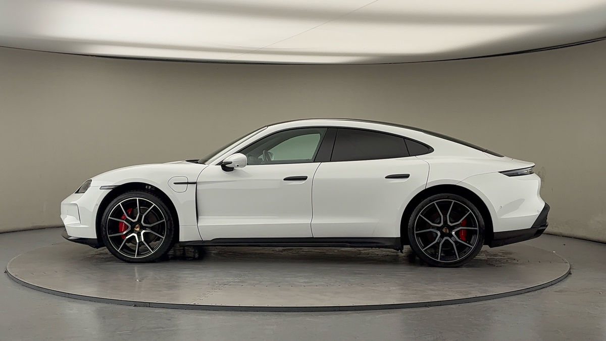 Used Porsche Taycan 2024 for sale - 77452761: Photo 31