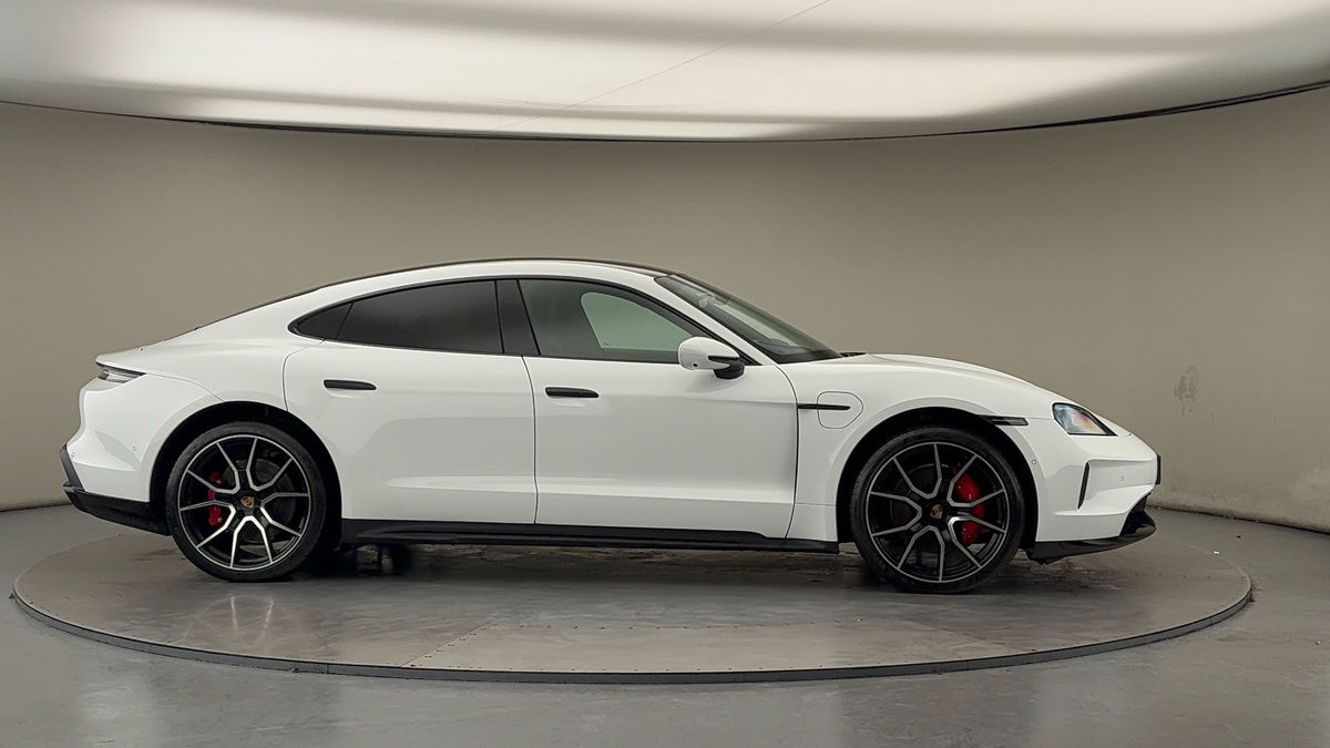 Used Porsche Taycan 2024 for sale - 77452761: Photo 40