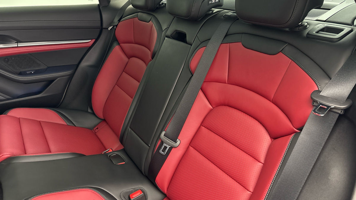 Used Porsche Taycan 2024 for sale - 77452761: Photo 9