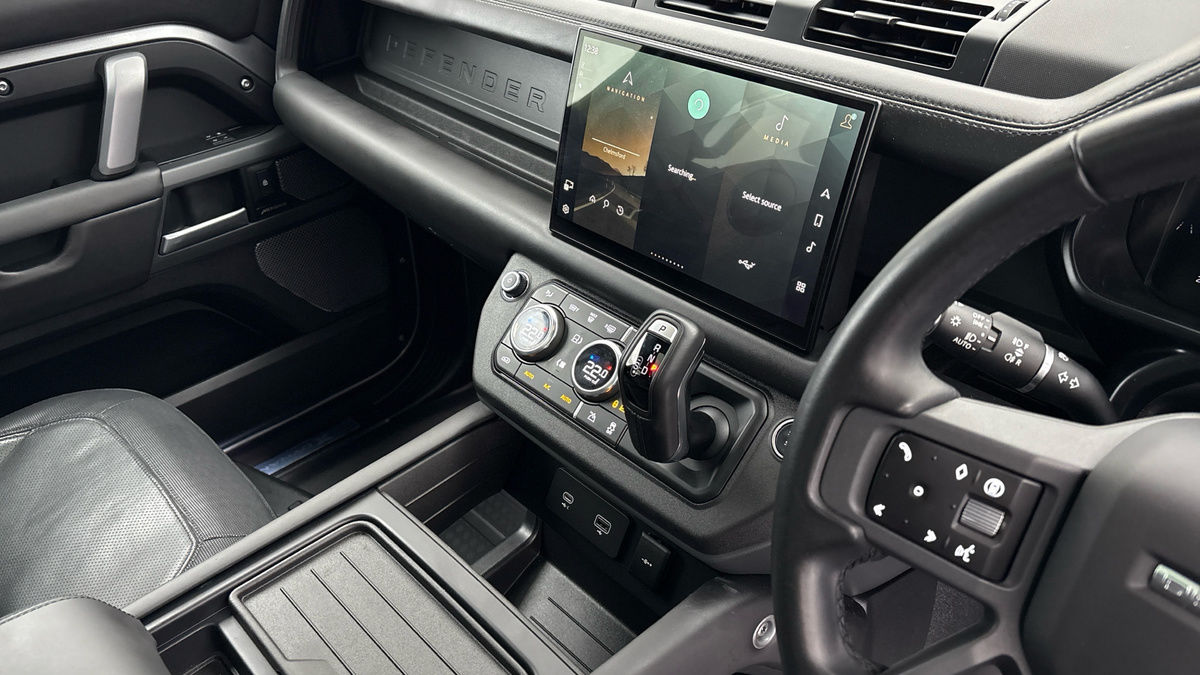 Used Land Rover Defender 2024 for sale - 78213248: Photo 18