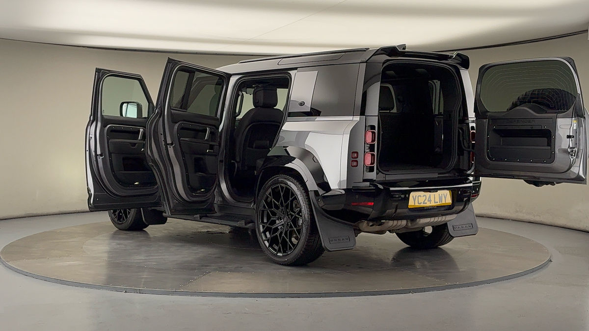 Used Land Rover Defender 2024 for sale - 78213248: Photo 48