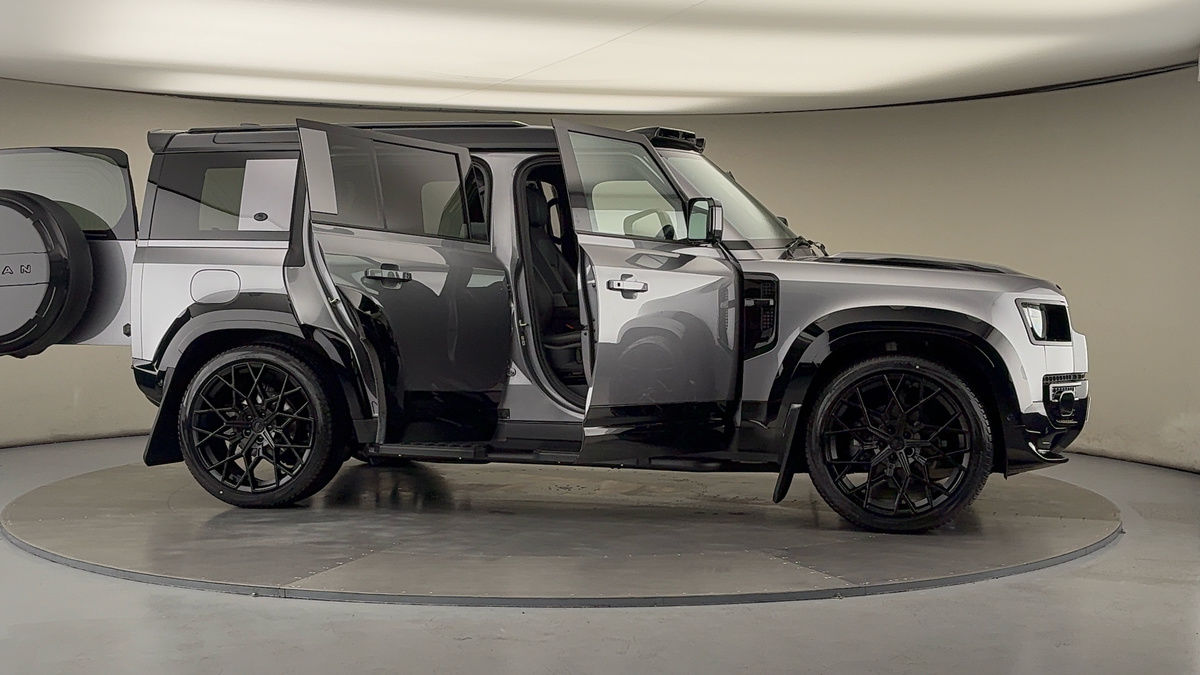 Used Land Rover Defender 2024 for sale - 78213248: Photo 60