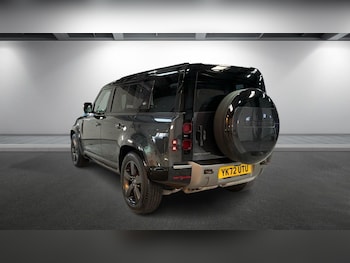 Used Land Rover Defender 110 2023 for sale - 75803170: Photo