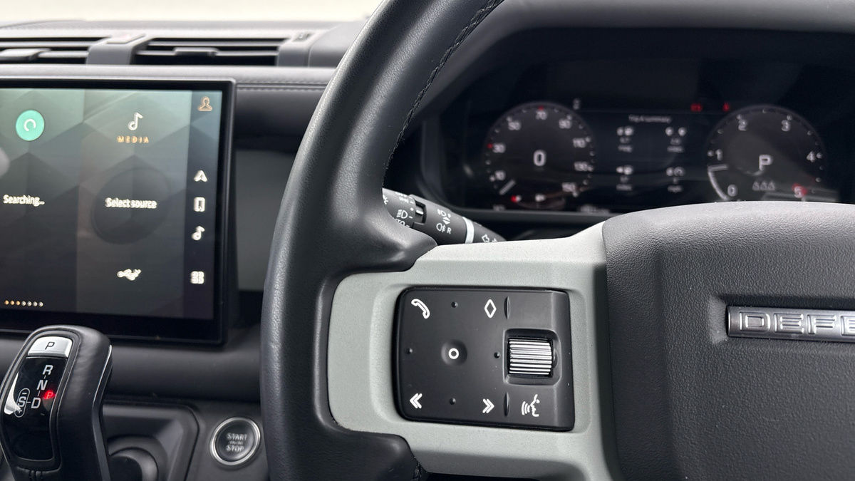 Used Land Rover Defender 90 2023 for sale - 76725442: Photo 13