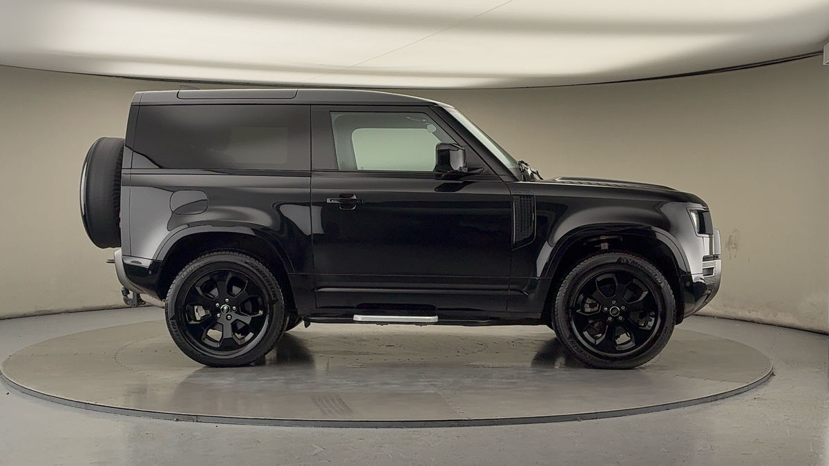 Used Land Rover Defender 90 2023 for sale - 76725442: Photo 16