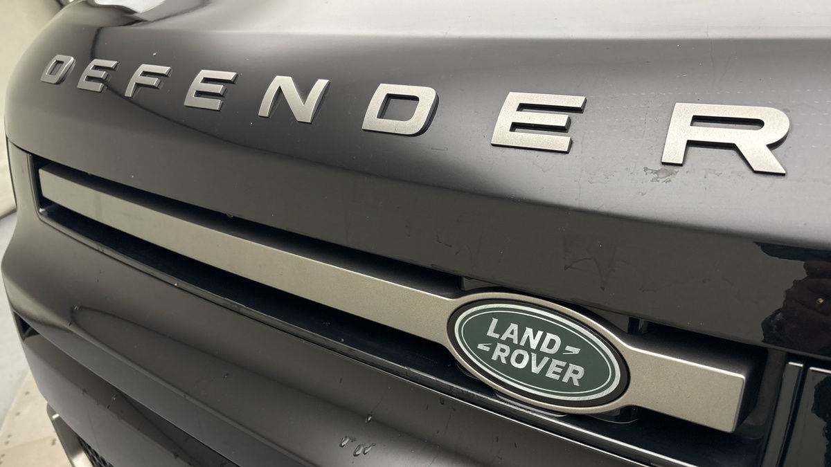 Used Land Rover Defender 90 2023 for sale - 76725442: Photo 24