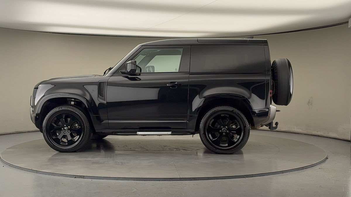 Used Land Rover Defender 90 2023 for sale - 76725442: Photo 27