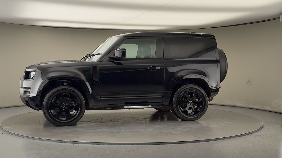 Used Land Rover Defender 90 2023 for sale - 76725442: Photo 28