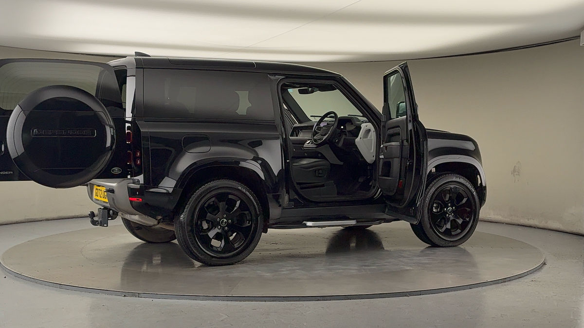 Used Land Rover Defender 90 2023 for sale - 76725442: Photo 57