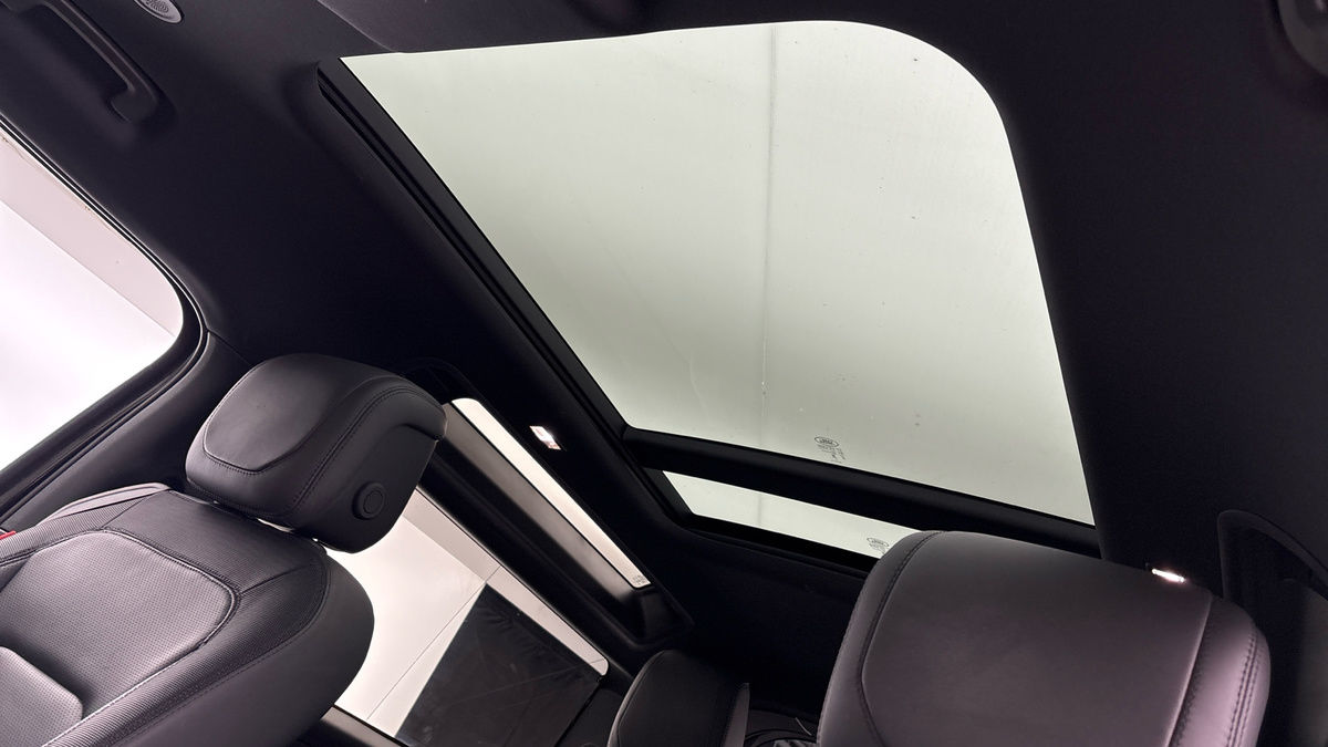 Used Land Rover Defender 90 2023 for sale - 76725442: Photo 6