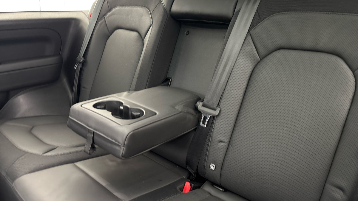 Used Land Rover Defender 90 2023 for sale - 76725442: Photo 9