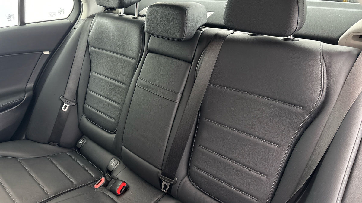 Used Mercedes-Benz C Class 2022 for sale - 77129242: Photo 8