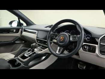 Used Porsche Cayenne 2019 for sale - 74107162: Photo