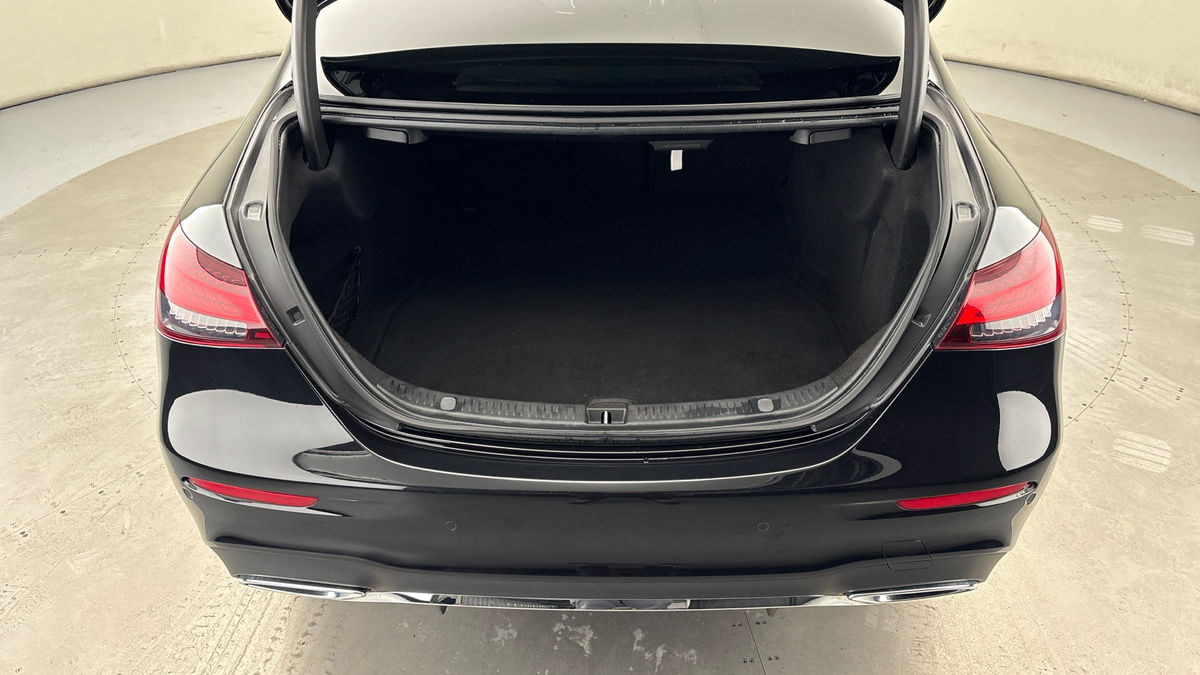 Used Mercedes-Benz E Class 2023 for sale - 77027795: Photo 11