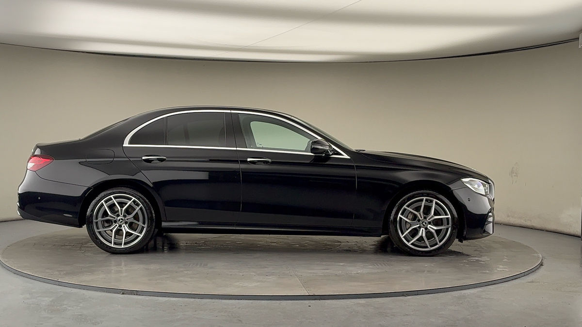 Used Mercedes-Benz E Class 2023 for sale - 77027795: Photo 16